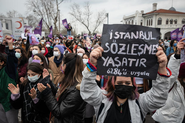 Hundreds of women protest Turkey's withdrawal from Istanbul Convention 