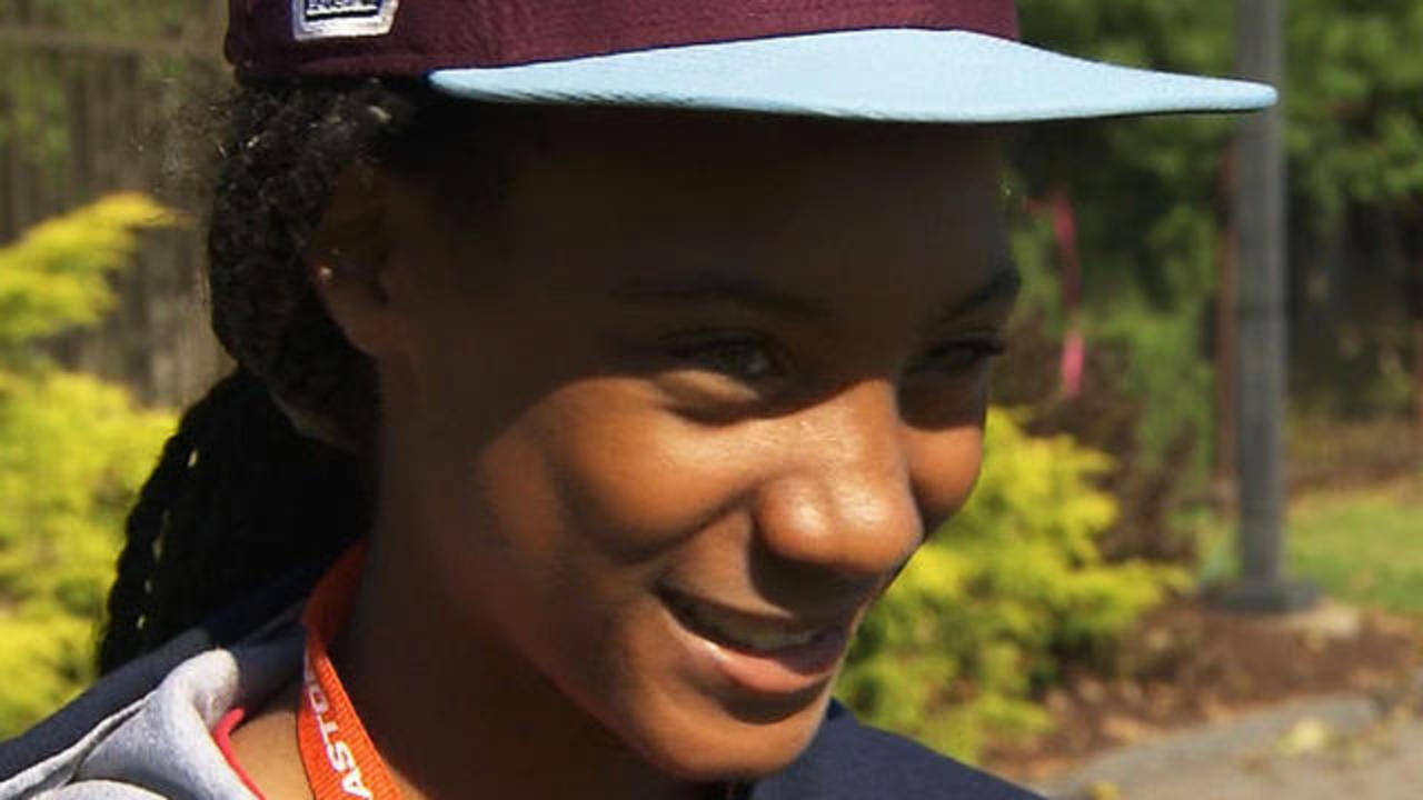 Mo'ne Davis merchandise means money -- and outrage