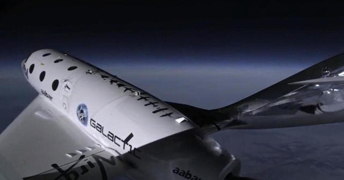 Virgin Galactic Pilot Describes Moments Leading Up To Fatal Crash - CBS ...