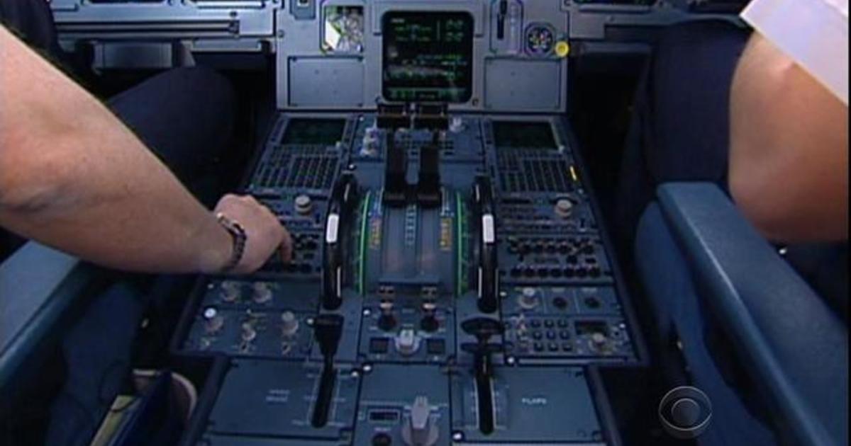 What co-pilot did in final moments of Germanwings flight - CBS News