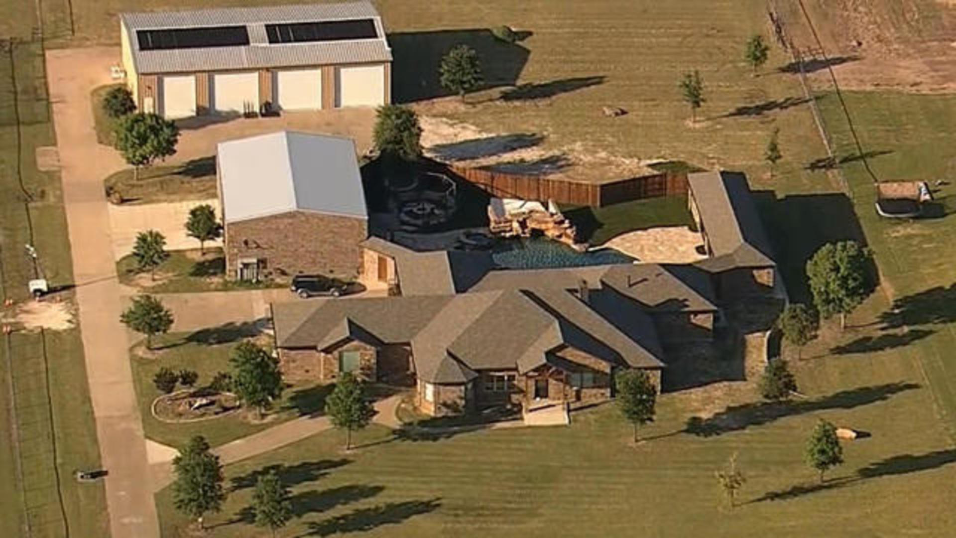 Lawsuit claims Texas home doubles as a swingers club pic