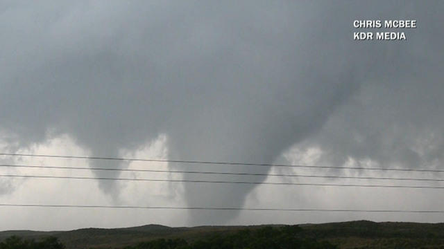 cbsn-0528-stormchaser-398658-640x360.jpg 