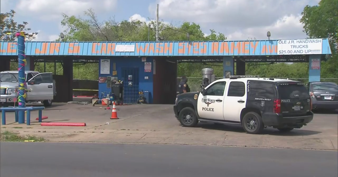 Shooting At Fort Worth Car Wash Leaves 1 Dead, Suspect At Large - CBS Texas