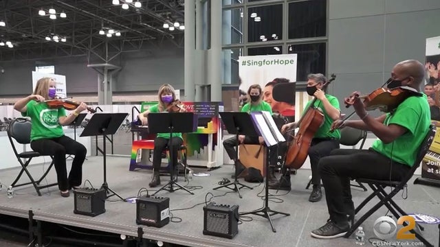 musicians-javits.jpg 
