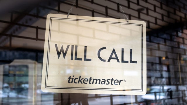Will-call-sign-at-venue.jpg 