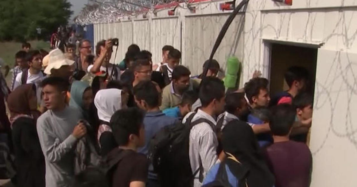 Hundreds Stuck In Serbia As Hungary Seals Border Cbs News 