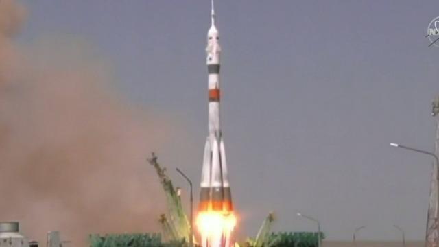 cbsn-fusion-soyuz-launches-crew-of-3-to-international-space-station-thumbnail-688539-640x360.jpg 