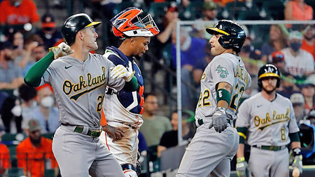 athletics-astros-2.jpg 