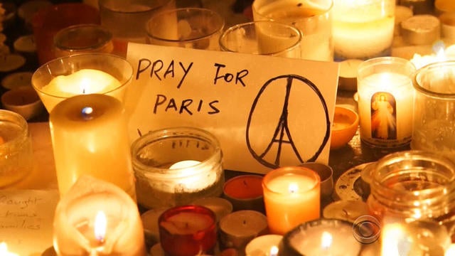 en-1116-parismoments-467713-640x360.jpg 