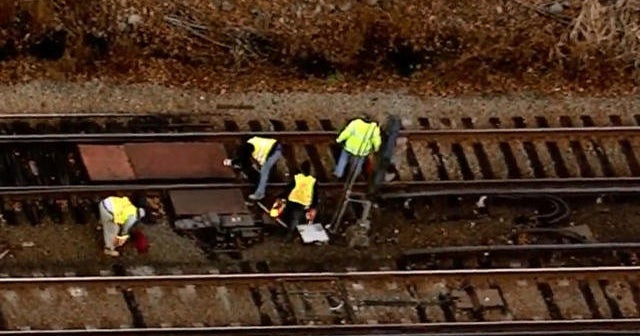 Runaway train leaves station without conductor - CBS News