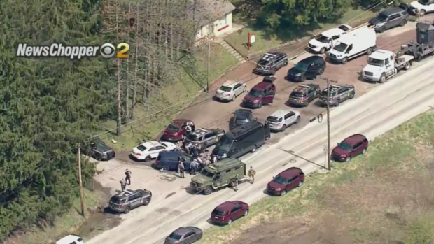 indian-creek-valley-road-standoff 