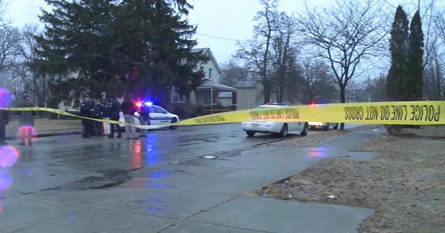 Police investigate triple homicide in Fort Wayne, Indiana - CBS News