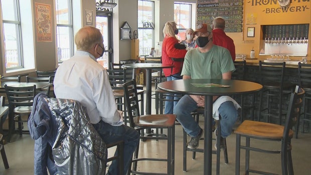 DOUGLAS DIAL 5PKG.transfer_frame_1113 