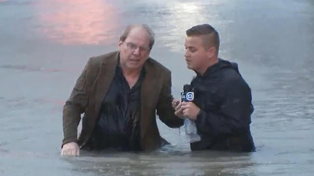 0418-cbsn-reporterrescuesdriver-508510-640x360.jpg 