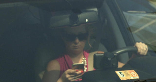Texting and driving? New device could gauge driver distraction - CBS News