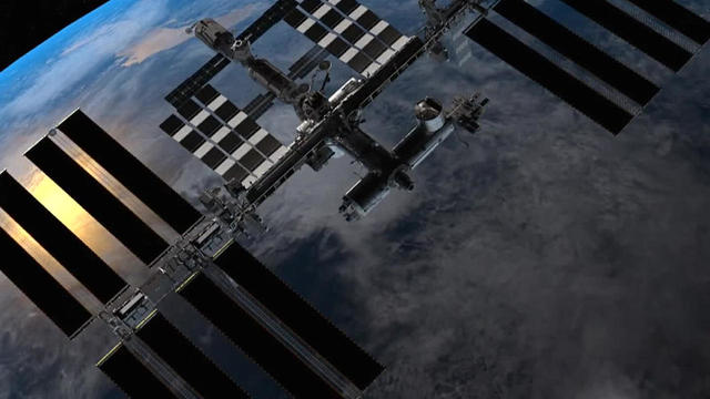 exterior-view-of-iss-1280.jpg 