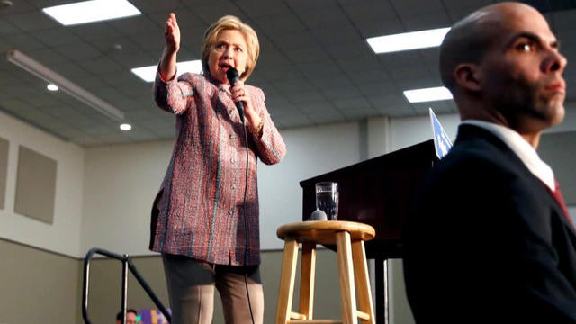 cbsn-clinton-trouble-0526-1068969-640x360.jpg 