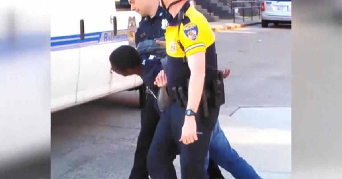 Baltimore Drops Cases Against Freddie Gray Cops Cbs News 