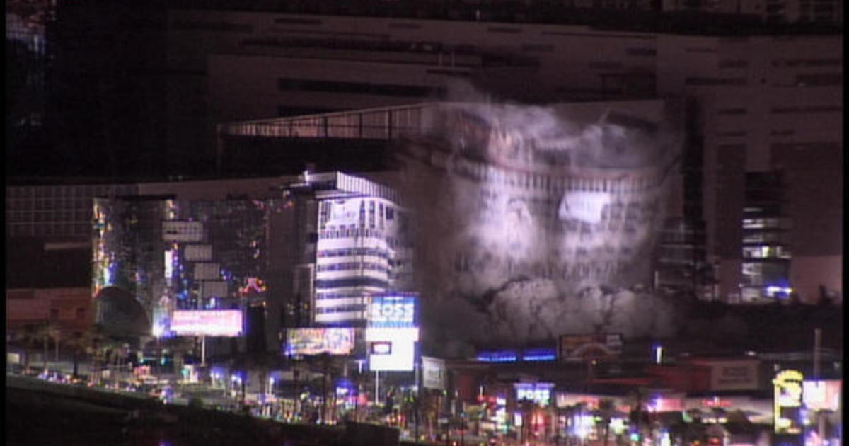 End of a mobster relic: Implosion levels tower of Las Vegas' Riviera casino  (w/video)