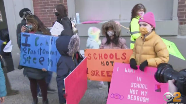 Jersey-City-Schools-protest.jpg 