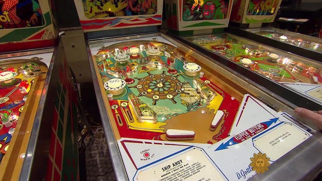 pinballmachinethumbnail-1250582-640x360.jpg 