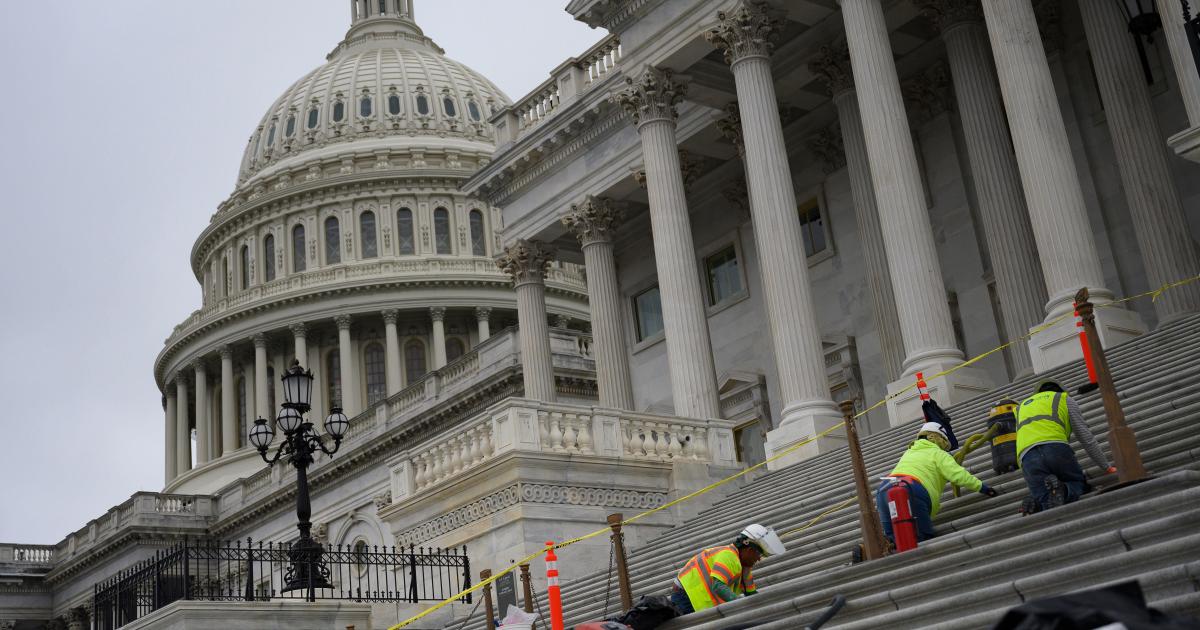 Biden To Give Federal Contract Workers A Raise With Executive Order ...