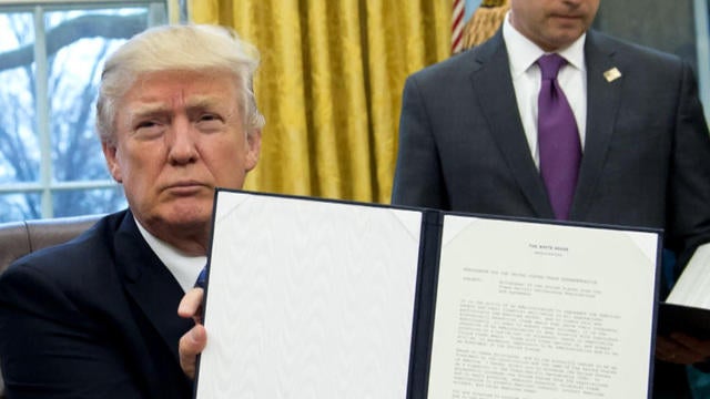 0125-cbsn-frf-trumpagenda-1238328-640x360.jpg 