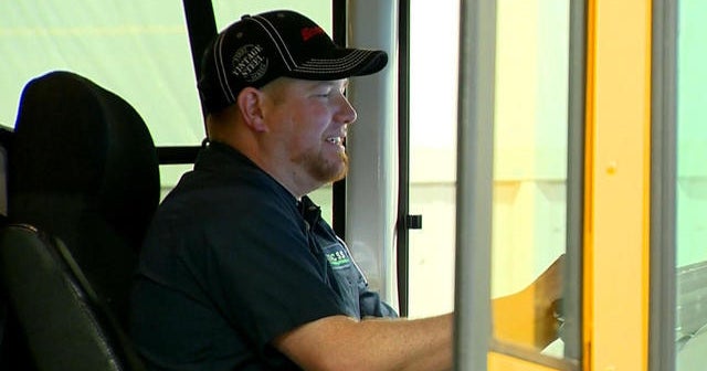 Bus driver builds ramp to help disabled passenger - CBS News