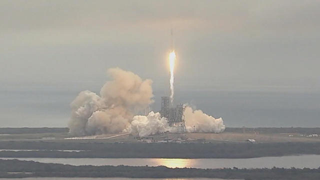 en-0219-dokoupilspacex-1254639-640x360.jpg 