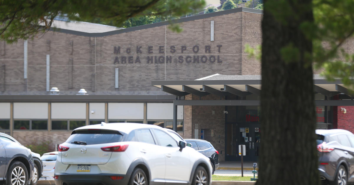 Parents, community members voice frustrations during McKeesport school board meeting
