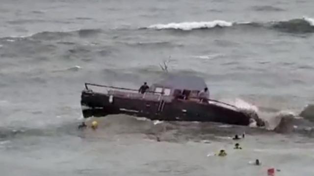 cbsn-fusion-suspected-human-smuggling-boat-capsizes-killing-at-least-3-thumbnail-707096-640x360.jpg 