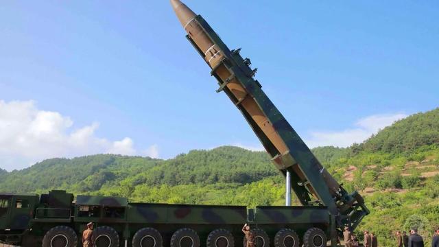 0711-cbsn-kimjong-1352422-640x360.jpg 