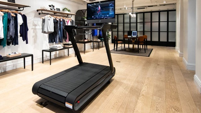 Peloton-treadmill-1.jpg 