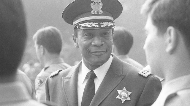 raymon-morrris.jpg 
