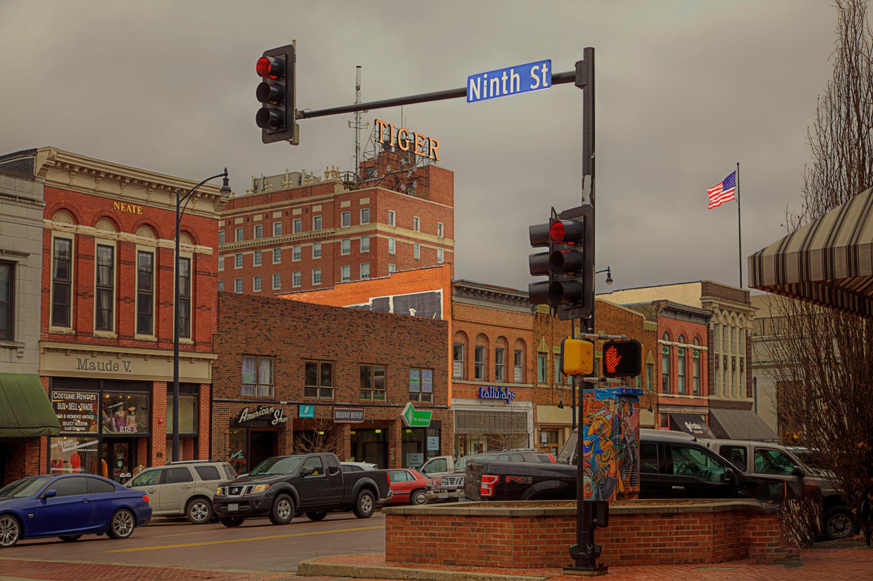 Ninth and Broadway Columbia Missouri 