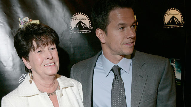 mark-wahlberg-alma.jpg 