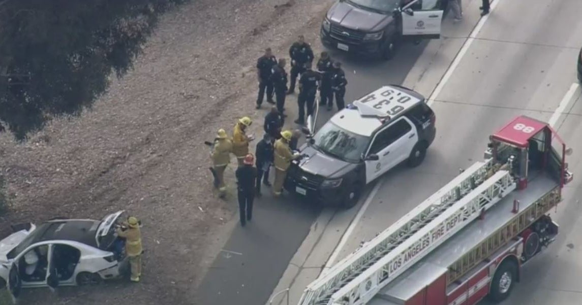 Pursuit With Stolen Car Ends In With Crash On 405 Freeway In Van Nuys ...