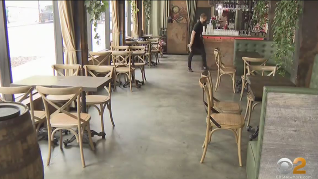 restaurant-indoor-dining.png 
