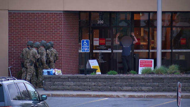 St-Cloud-Wells-Fargo-Bank-Robbery-Hostage-Situation.jpg 