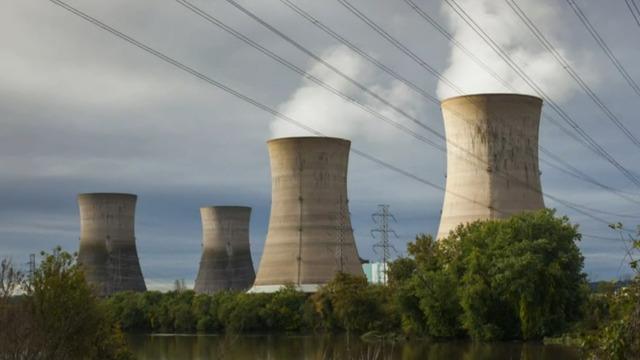cbsn-fusion-where-does-nuclear-power-fit-in-as-the-united-states-begins-to-move-away-from-fossil-fuels-thumbnail-709922-640x360.jpg 