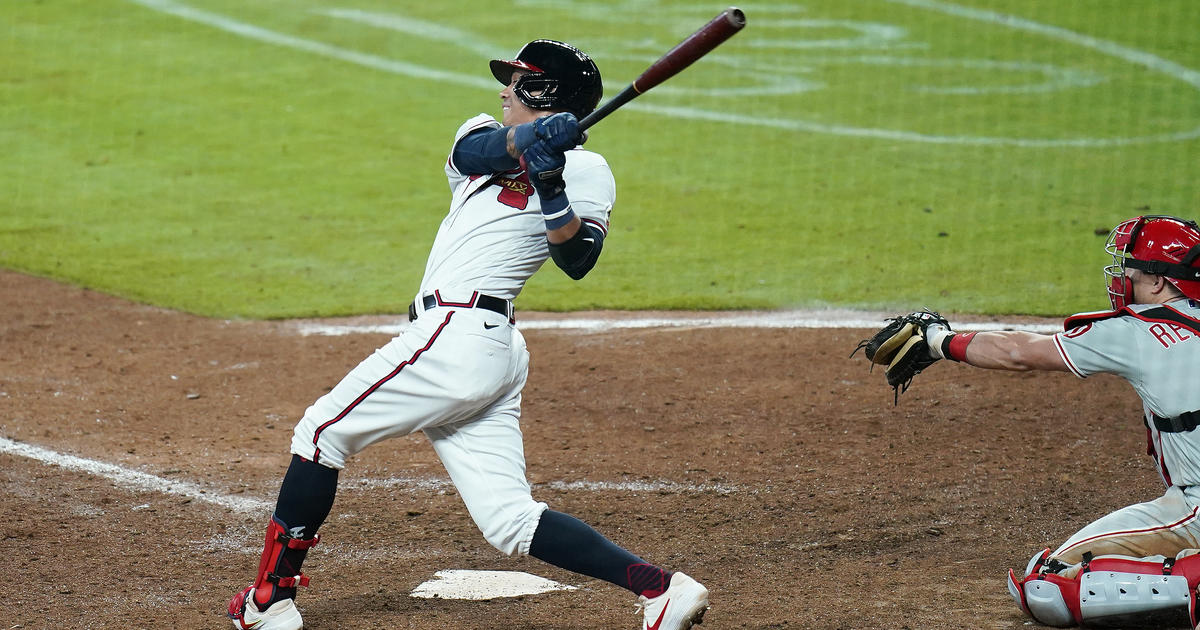 Ehire Adrianza fuels Braves' win over Phillies