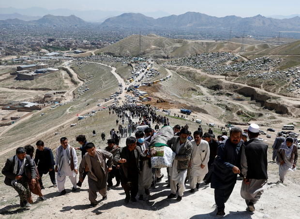 Mass funeral ceremony after yesterday's explosion in Kabul 