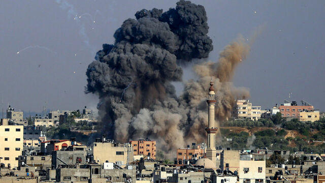 cbsn-fusion-israel-pm-netanyahu-vows-to-step-up-airstrikes-on-gaza-thumbnail-712632-640x360.jpg 