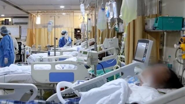 cbsn-fusion-life-saving-oxygenator-machines-from-us-arrive-in-india-head-to-delhi-icu-desperate-for-air-thumbnail-712321-640x360.jpg 