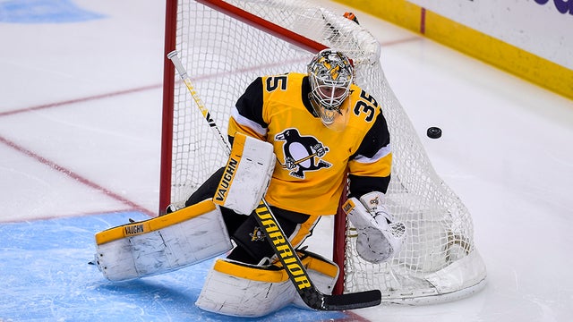 NHL: APR 25 Bruins at Penguins 