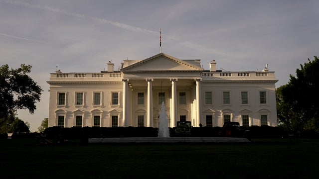 white-house-1-1.jpg 