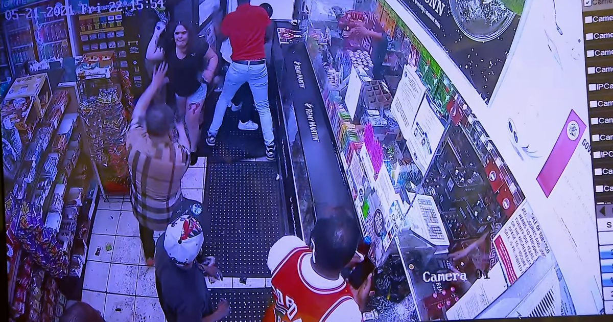Woman, Teen Shot And Killed At Humboldt Park Liquor Store - CBS Chicago