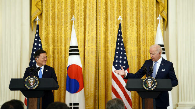 cbsn-fusion-biden-says-us-and-south-korea-are-willing-to-engage-diplomatically-with-north-korea-thumbnail-721165-640x360.jpg 