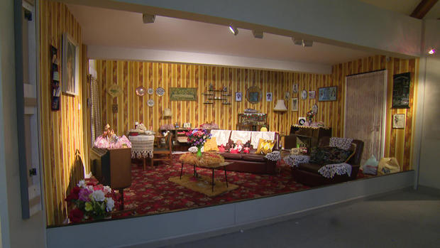museum-of-the-home-suburban-living-room-1920.jpg 