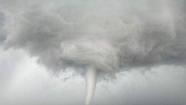 Tornado-South-of-Limon-3Ryan-Kushner-and-Jenn-Mravich.jpg 